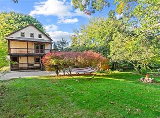 4 Frankfort St, Cranston, RI 02910