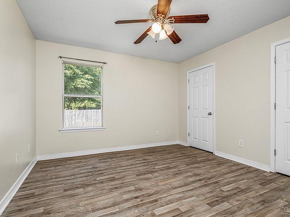 4th image of 6735 Lauren Trace Ct