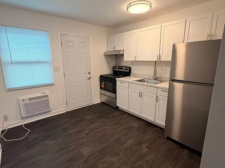 4128 Firwood Ln — Photo 3