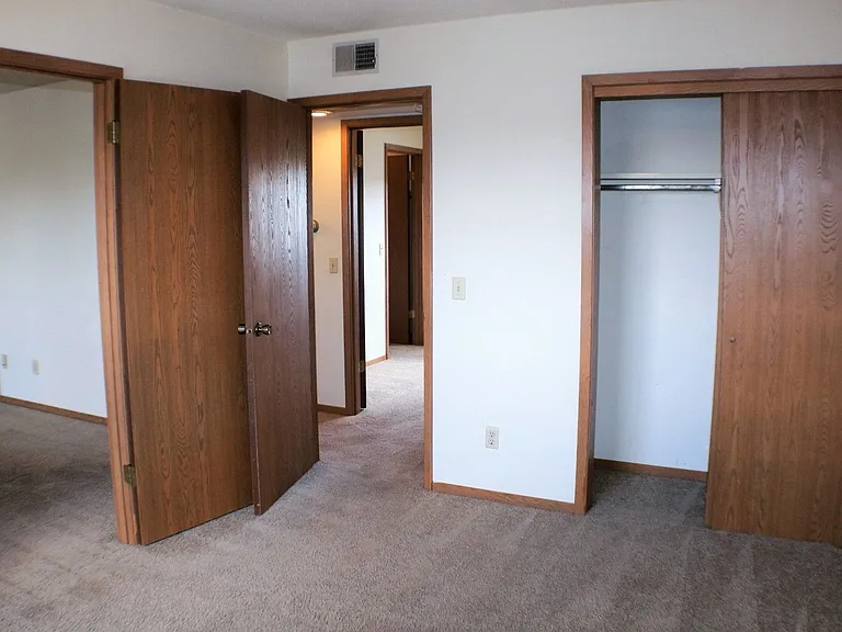719 Westwinds Dr #2 — Photo 10