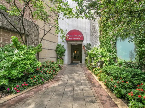 40 E 9th St APT 1216, Chicago, IL 60605