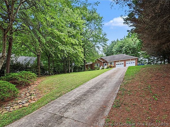 3rd image of 112 Spindle Dr