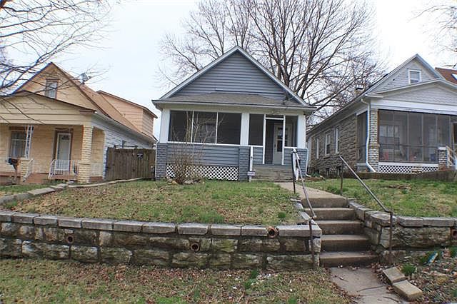 1st image of 317 N Clinton Pl