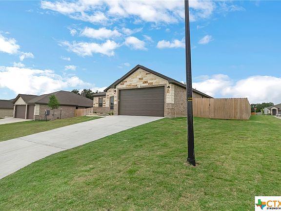 3rd image of 3425 Waggoner Dr