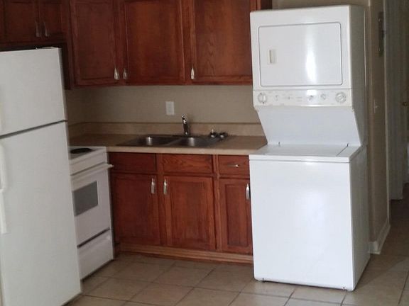 2nd image of 521 E Tuscaloosa St APT 5
