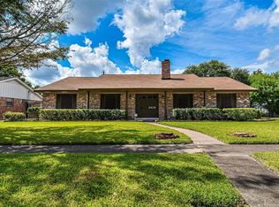 9419 Roos Rd, Houston, TX 77036