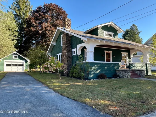31 Fifth Street, Glens Falls, NY 12801