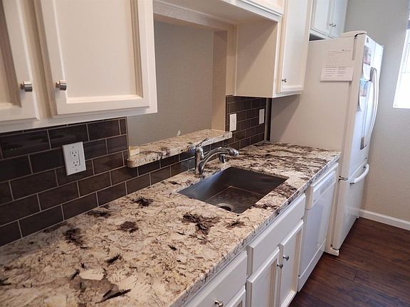 4th image of 4839 Vir Mar St APT 31