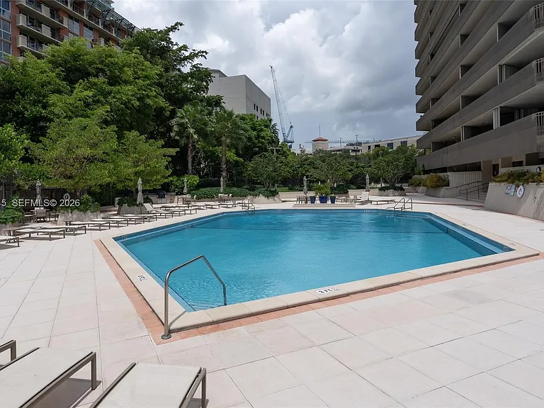 2901 S Bayshore Dr #2G — Photo 19