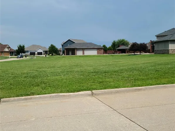 3221 NE Briar Creek Pl, Ankeny, IA 50021