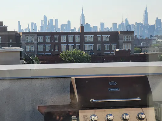 Rented by Garden Management | media 64