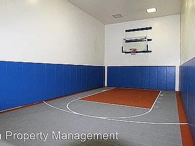 5th image of 21520 Burbank Blvd APT 306