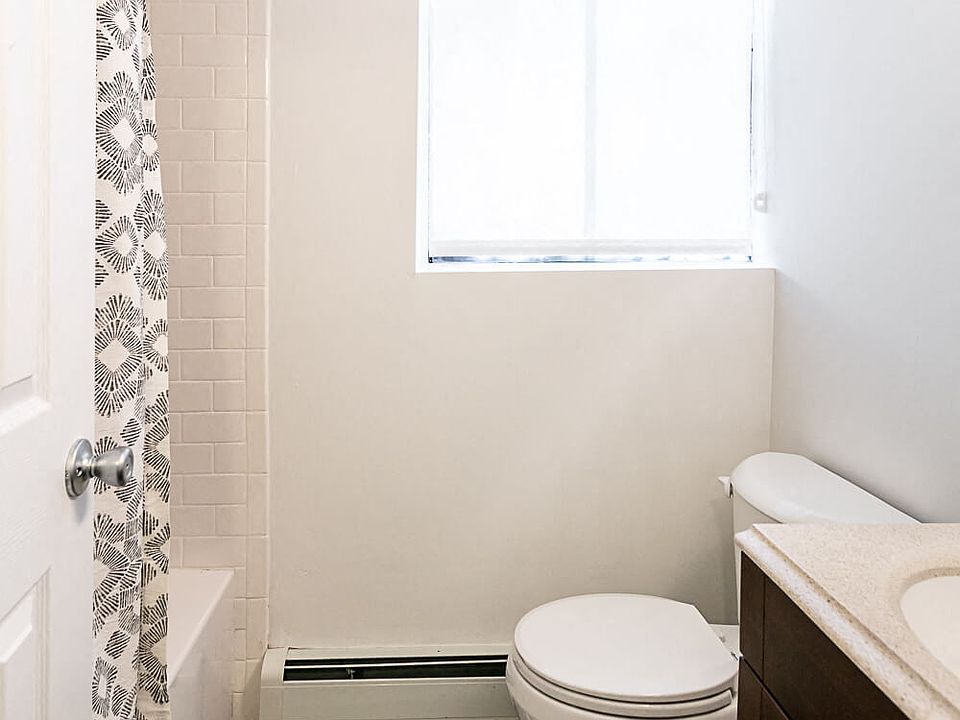666 Parker St # 300, photo 17