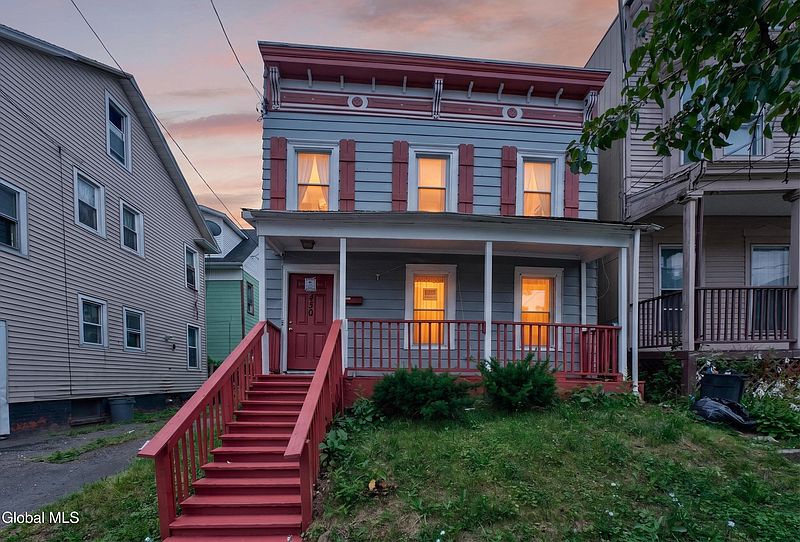 2nd image of 450 Hudson Avenue