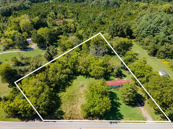 5th image of 7352 Bradyville Pike