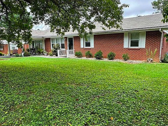 2nd image of 109 Valley View Dr