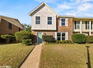 518 Highland Woods Dr W, Mobile, AL 36608