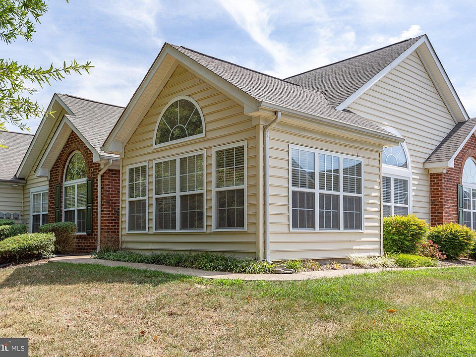 1st image of 6347 Autumn Leaf Cir