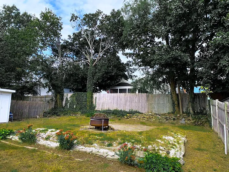 193 Aqueduct Rd — Photo 14