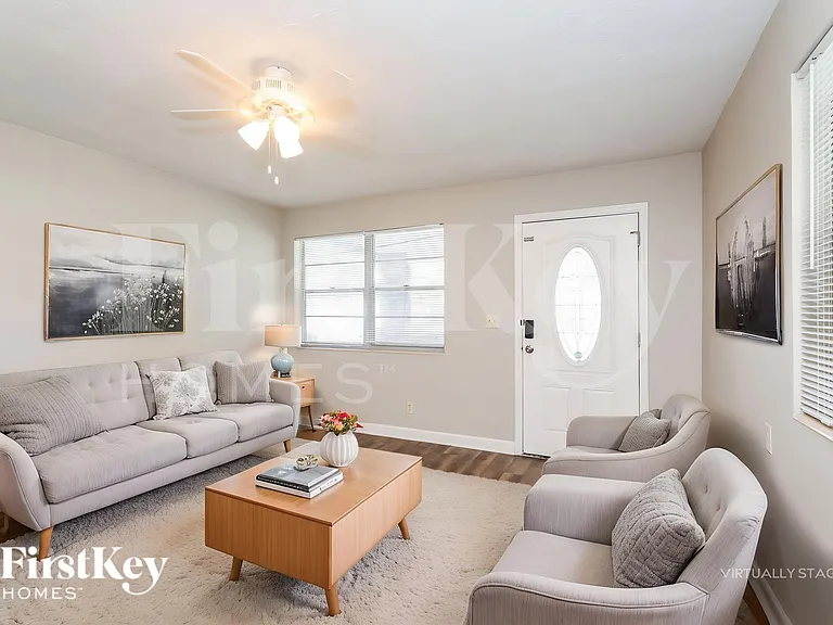 3204 Rogero Rd — Photo 3