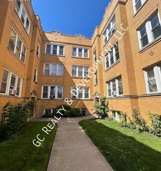 2nd image of 2948-52 N Laramie Ave #1