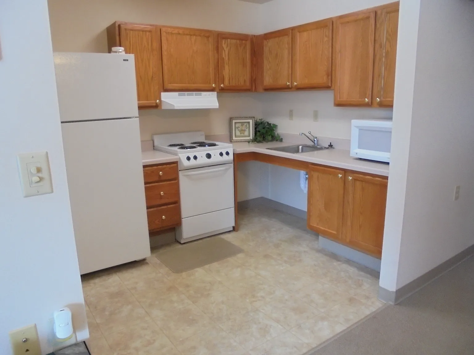 1 bed, $693 — Photo 1