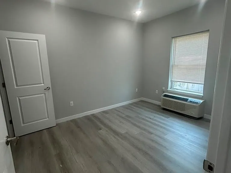 98 12th Ave #304 — Photo 11