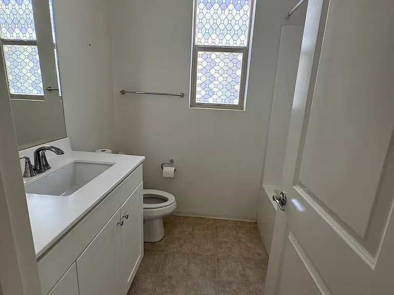 4961 S Monarch Pl — Photo 4