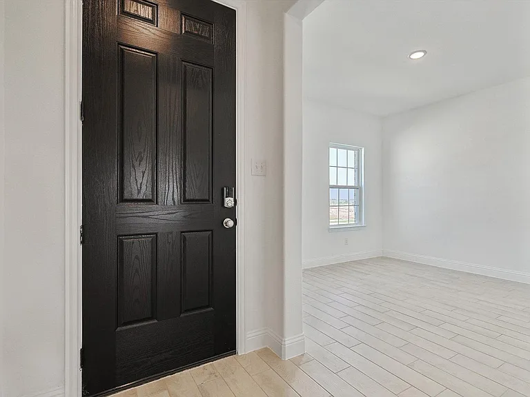 509 Amenduni Ln — Photo 6