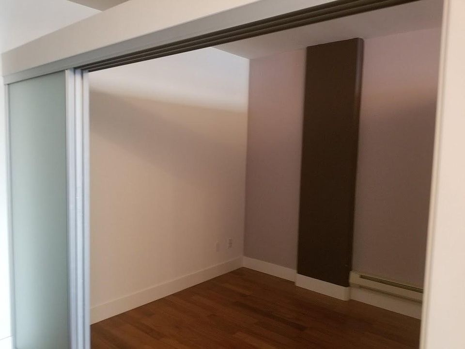 609- Bedroom Space