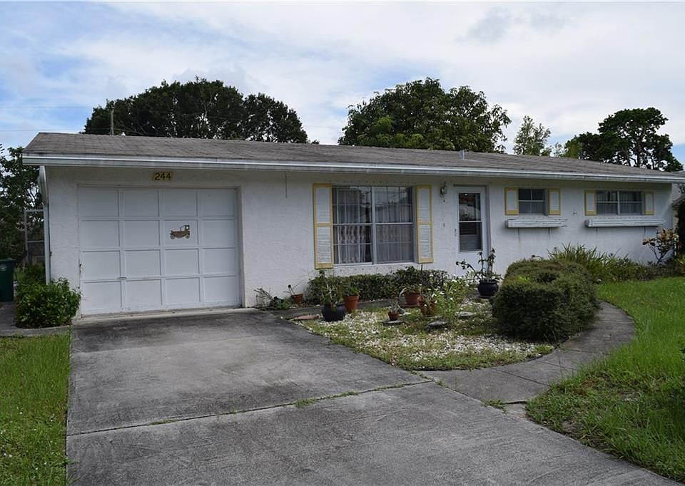 1st image of 244 SE Verada Ave