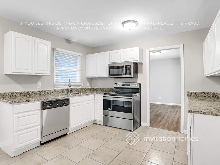 2339 Chevy Chase Ln — Photo 9