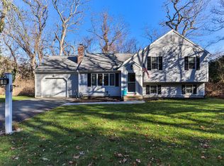 10 Shawnee Way, East Dennis, MA 02641