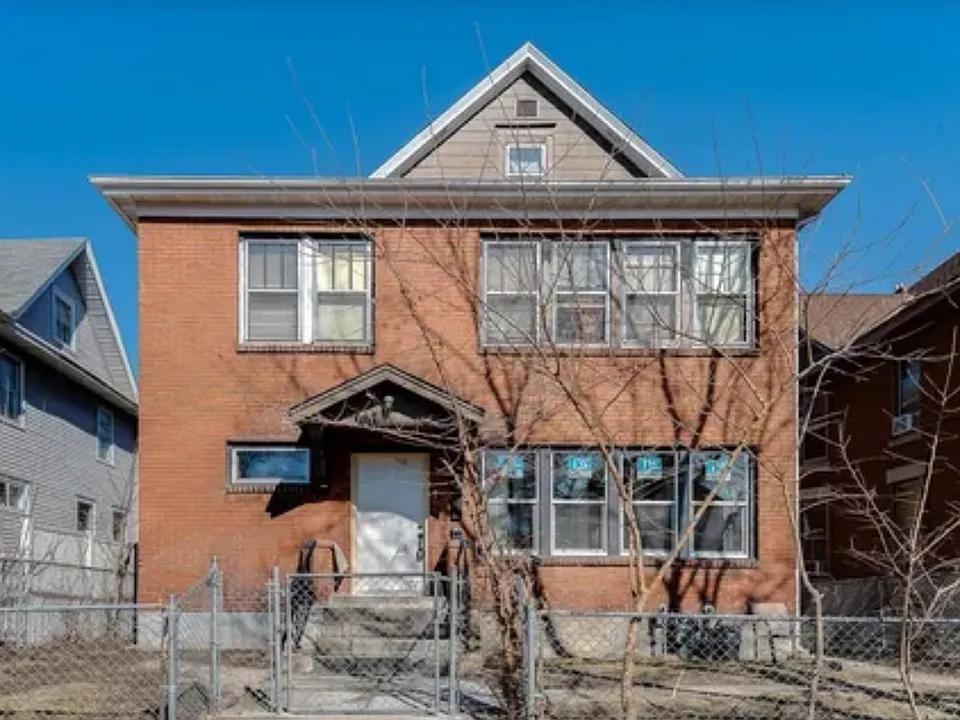 687 Aurora Ave #1