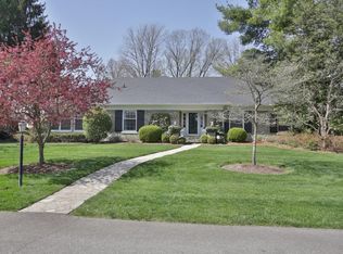 414 Rolling Ln, Rolling Fields, KY 40207