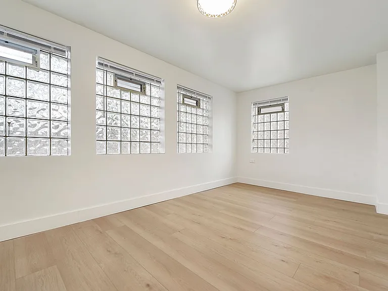 104 King Ave — Photo 17