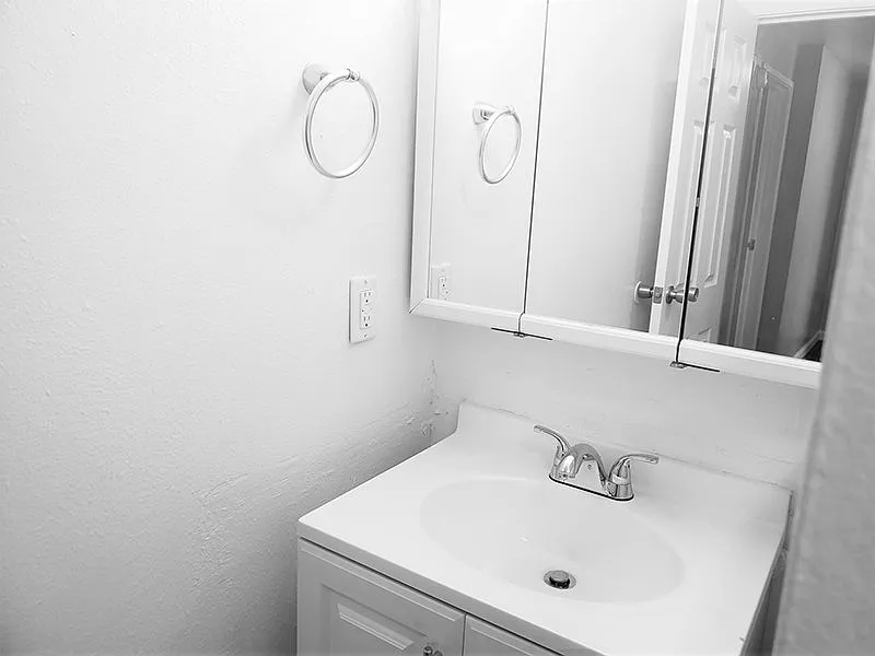 Riviera — Photo 4