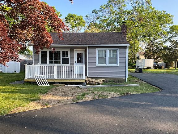 2nd image of 22 Aster Ave