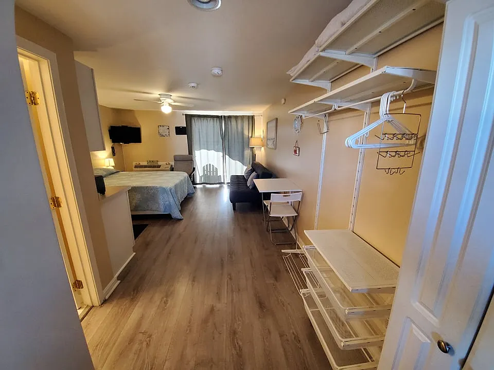 Studio, 289 sqft, $1,400 — Photo 3
