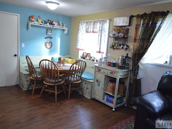 4th image of 1164 Johnson St