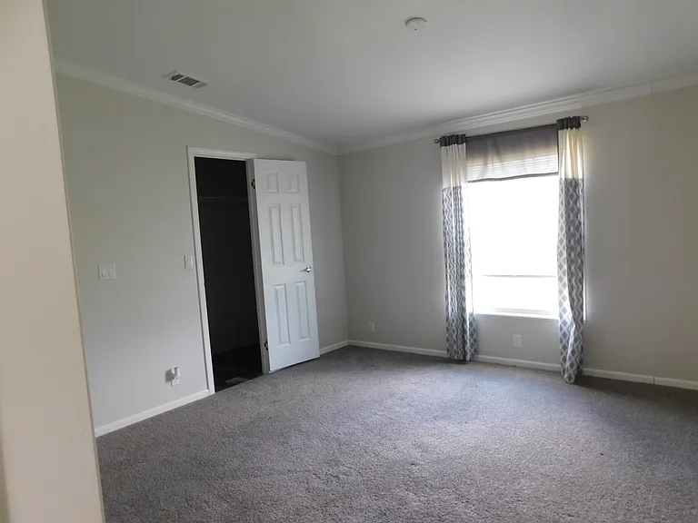 6981 SE Highway 31 — Photo 19