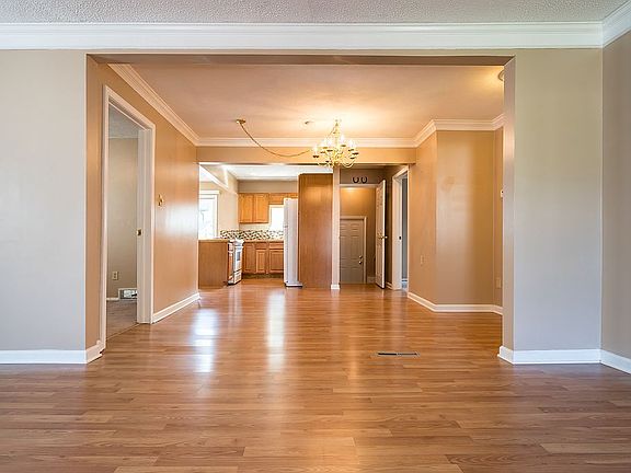 5th image of 2241 Billman Pl