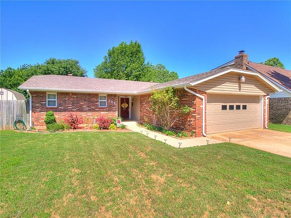 2nd image of 309 S Bouziden Dr