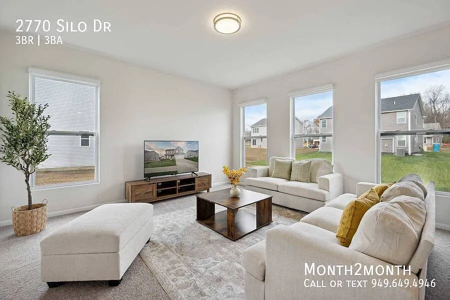 Luxury Living Residence On Silo Dr — Photo 2