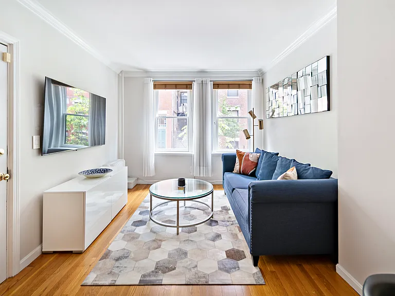 19 Revere St #1 — Photo 6