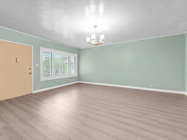 315 N Louise St #307 — Photo 13