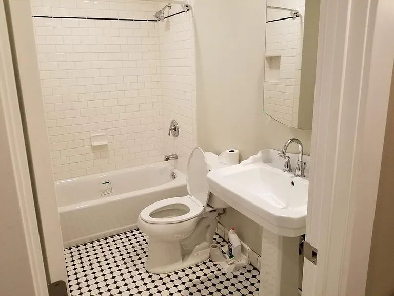 1912 E Florida St — Photo 15
