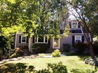 11 Etheridge Pl, Park Ridge, NJ 07656