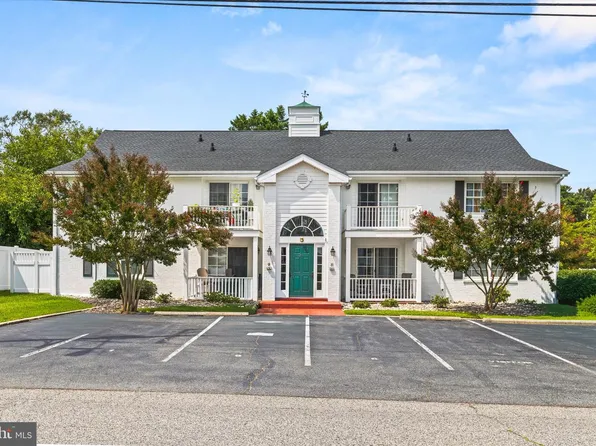 211 Williams St APT 3, Berlin, MD 21811