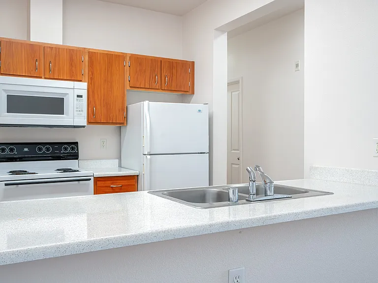 Center Pointe | Kitchen
